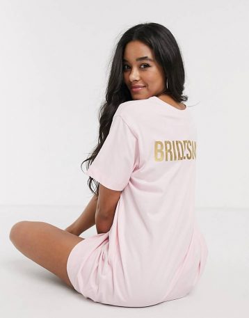 ASOS DESIGN bridesmaid sleep tee Pink Gold