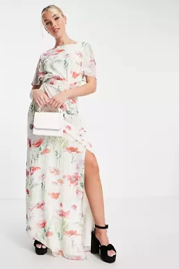 Hope & Ivy Greta floral print maxi dress White Pink