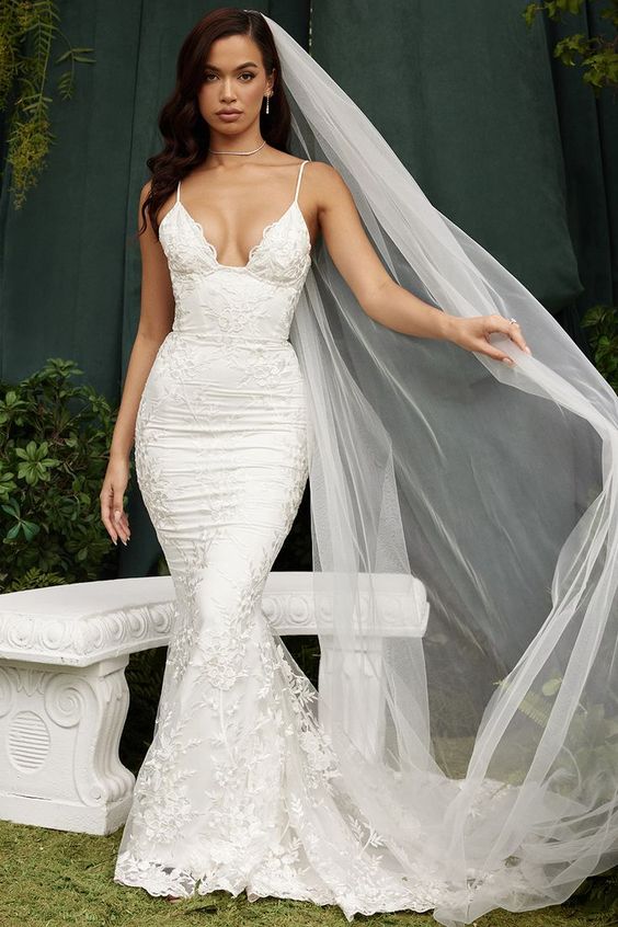 Spaghetti Straps Wedding Dresses Mermaid Lace Appliques White Ivory Bridal  Gowns