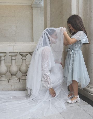 Monsoon Pearl flower embellished veil ivory