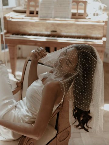 Gigi & Olive Mini Polka Dot Veil Ivory