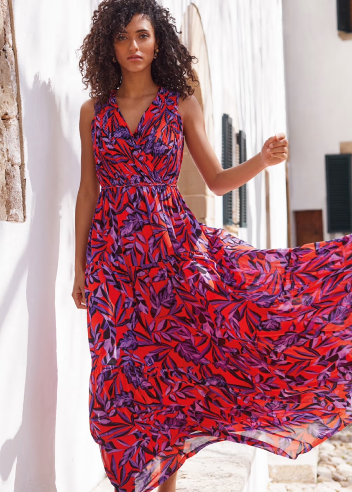 Athena Leaf Print Pleated Maxi Dress